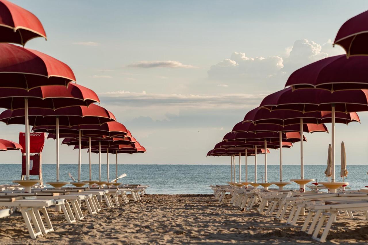 Hotel Soraya Riccione Exterior foto