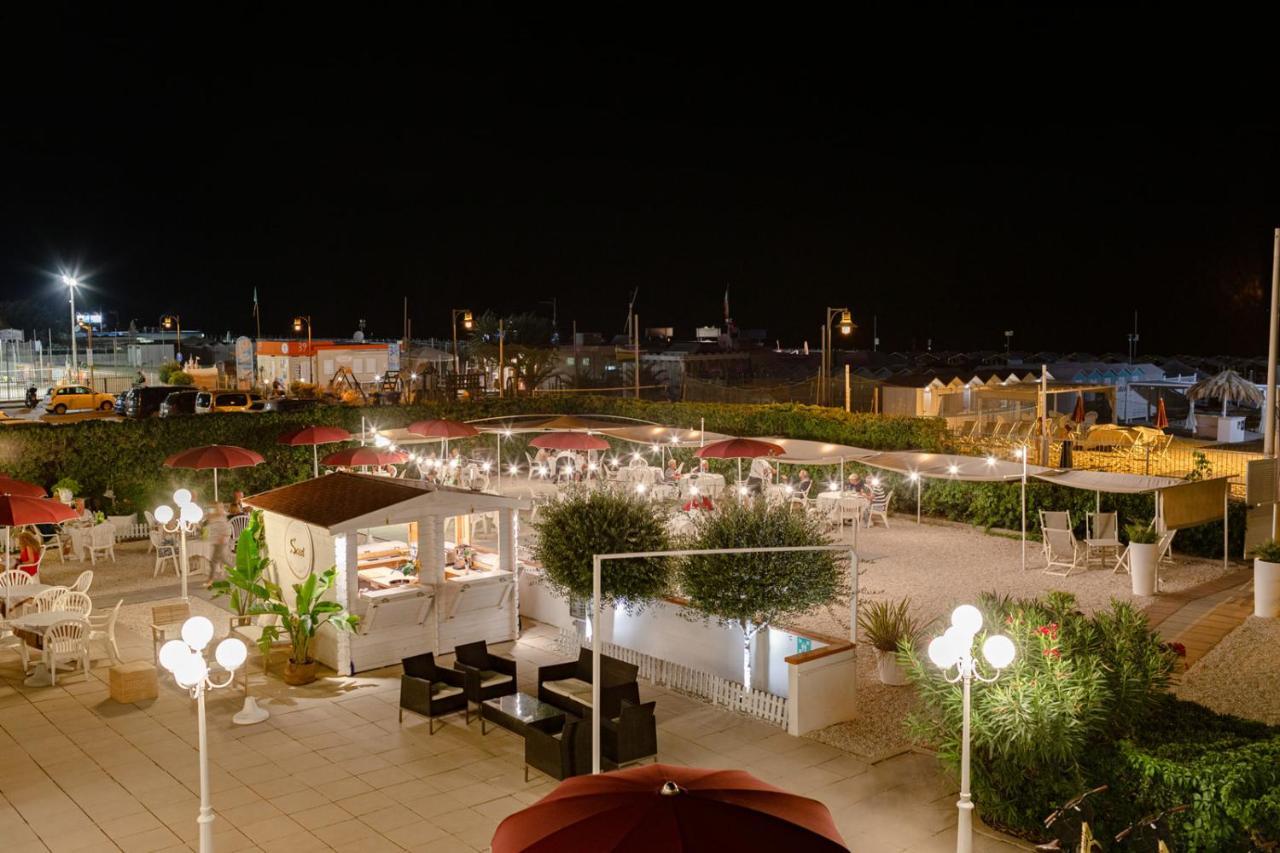 Hotel Soraya Riccione Exterior foto
