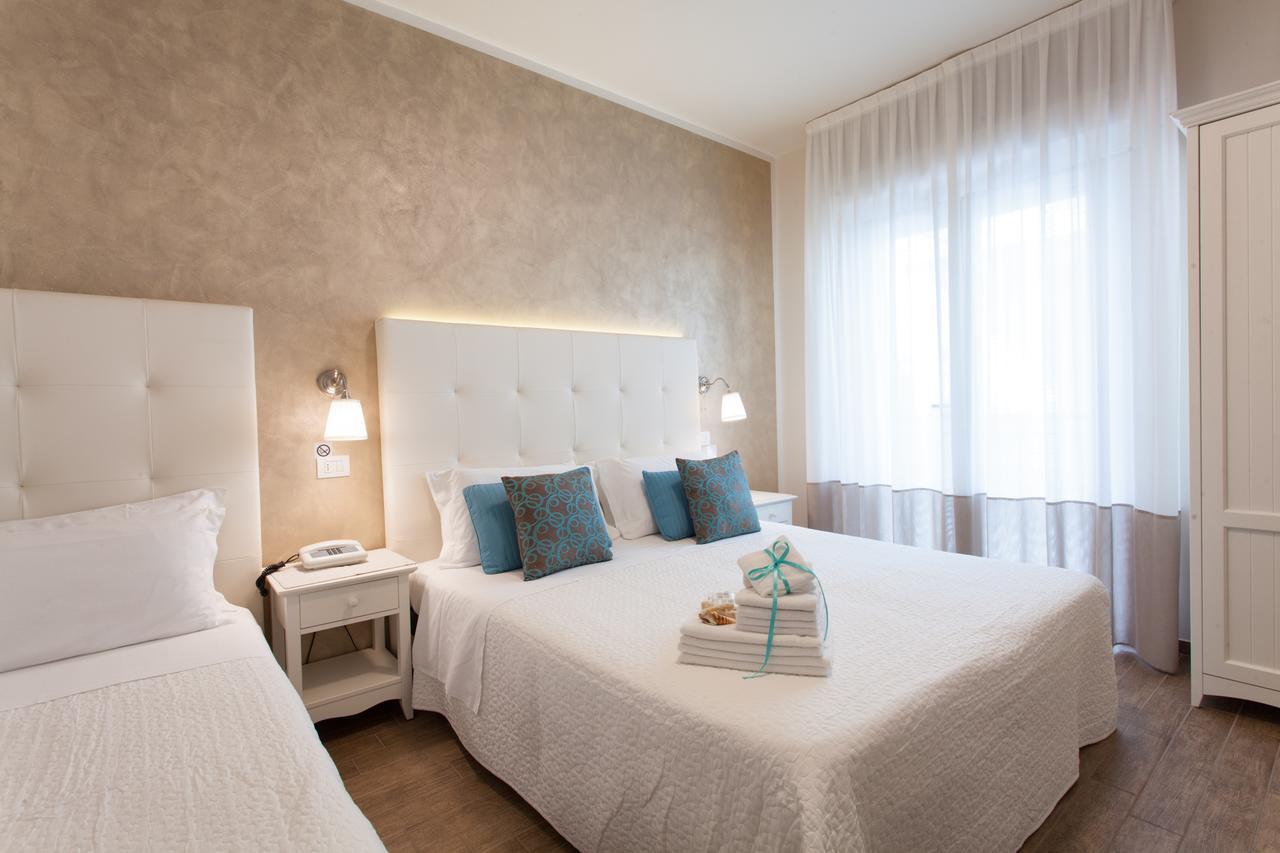Hotel Soraya Riccione Exterior foto